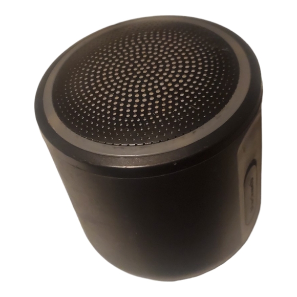 Blackweb Bluetooth Speaker - Picture 7 of 7
